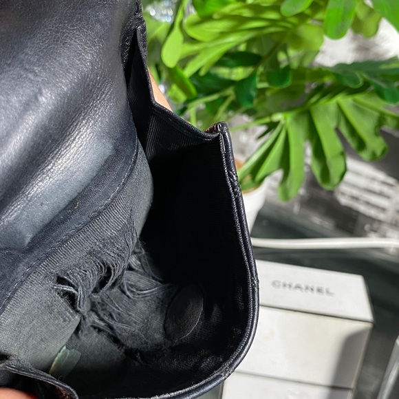 Authentic CHANEL CC Quilted Leather Wallet - Picture 12 of 16